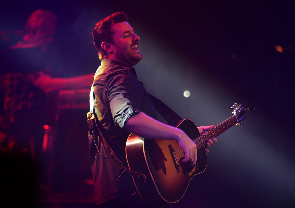Country singer/songwriter Chris Young performs at the Pacific Amphitheater in Costa Mesa. Photo by Steven Georges/Behind the Badge OC