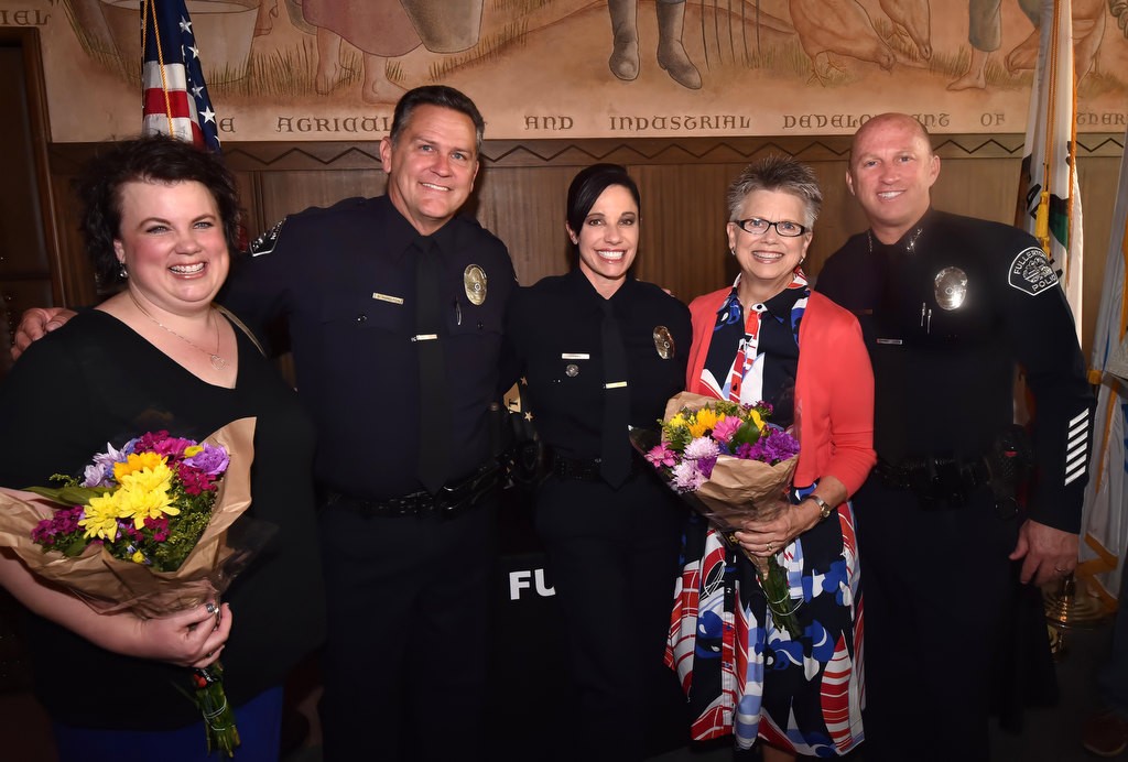 Attending a memorial ceremony for the late FPD Officer Jerry Hatch are Audrey Nally, daughter of Officer Hatch, left, with Fullerton PD Cpl. Stu Hamilton, Sgt. Kathryn Hamel, Ruth Hatch-Huntzinger, Jerry HatchÕs wife at the time, and Fullerton PD Chief Dan Hughes. Photo by Steven Georges/Behind the Badge OC