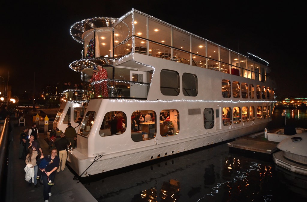 The Electra Cruises three story Eternity made up for the holidays. Photo by Steven Georges/Behind the Badge OC