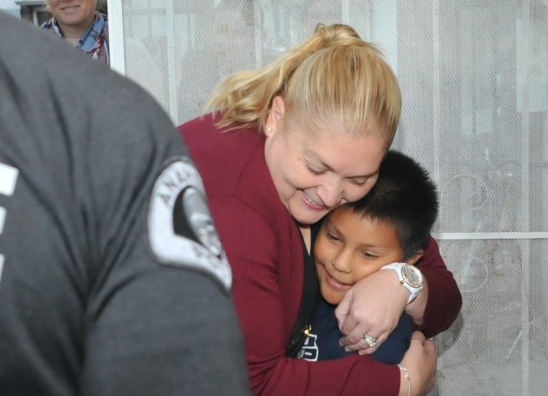 Anaheim PD Project Turkey Leg provides Thanksgiving dinner ...