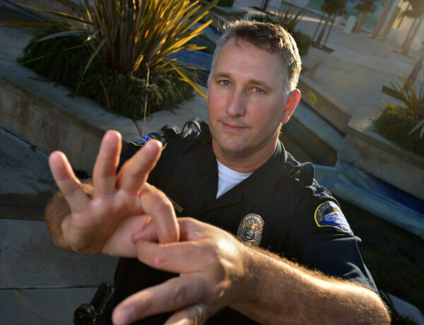 BEST OF BTB: Huntington Beach police officer builds ties with deaf community